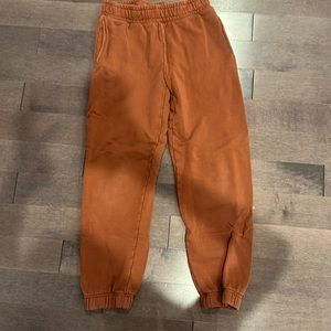 Aritzia Sweatpants